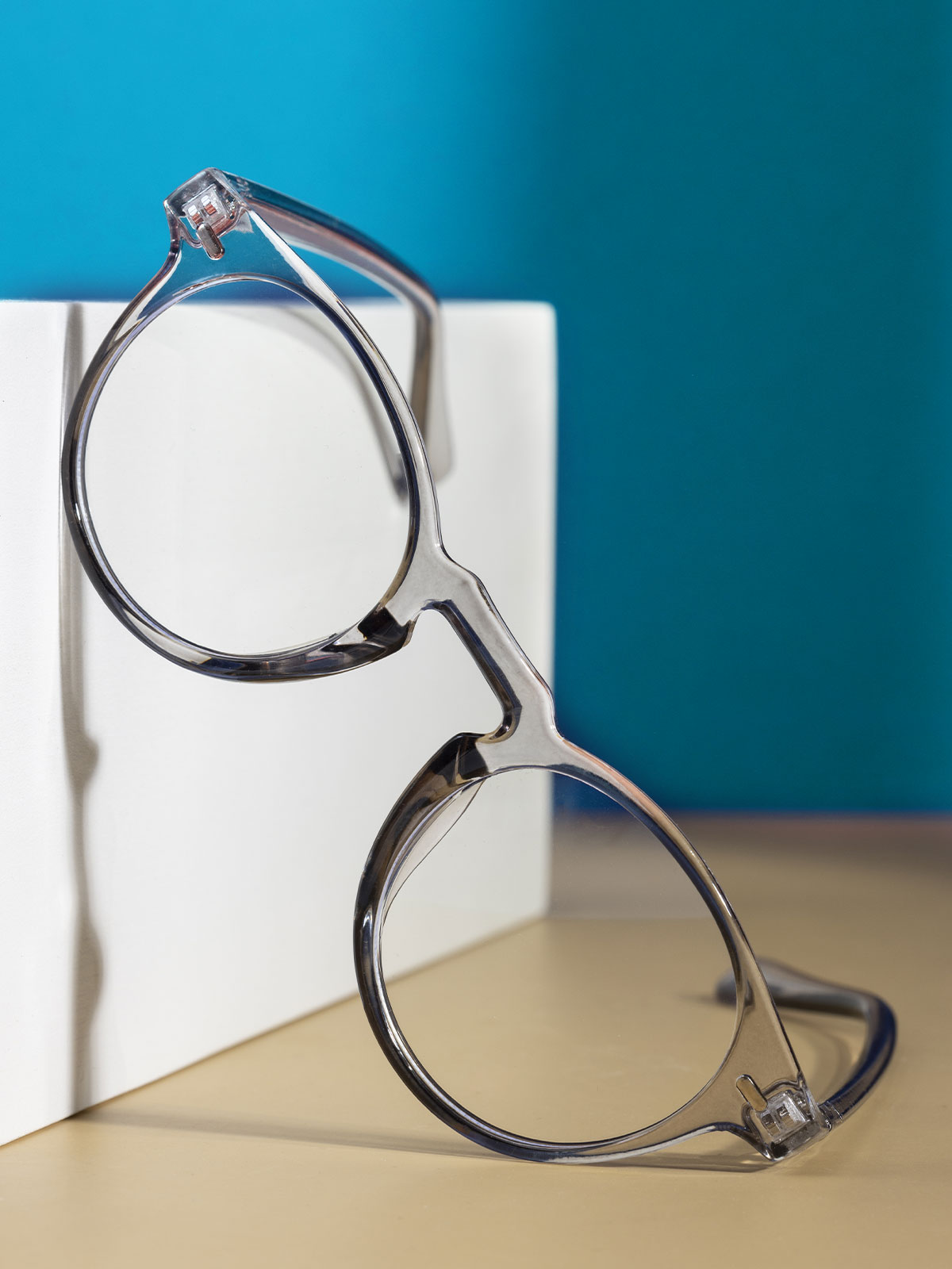 webxpress_classique-transactionnel_lunette-transaparent-01_1200x1600